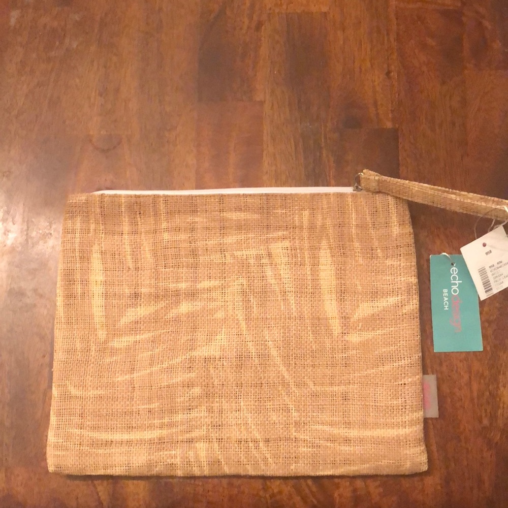 NWT Echo design beach straw wristlet